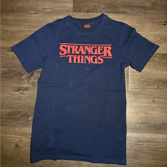small blue and red stranger things shirt - Picture 1 of 2